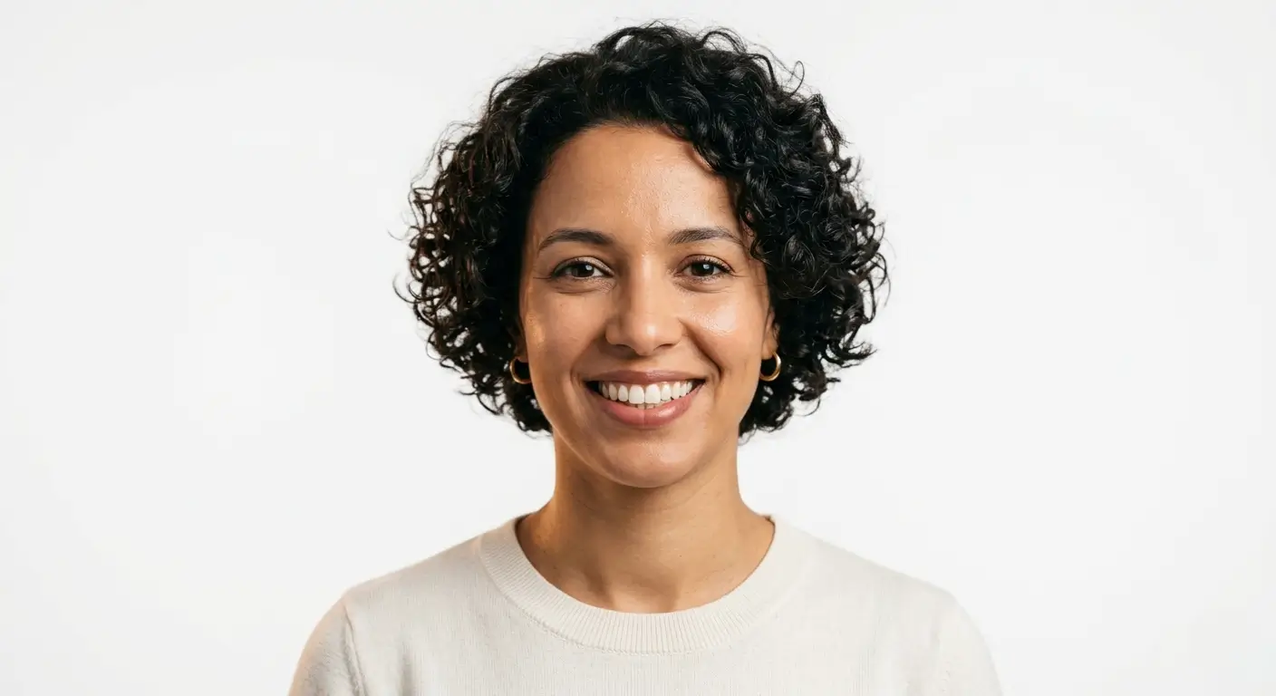 Patiente souriante au Dentiste & Chirurgie Dentaire – Dr Chraibi Abdelmalek – Casablanca, Casablanca