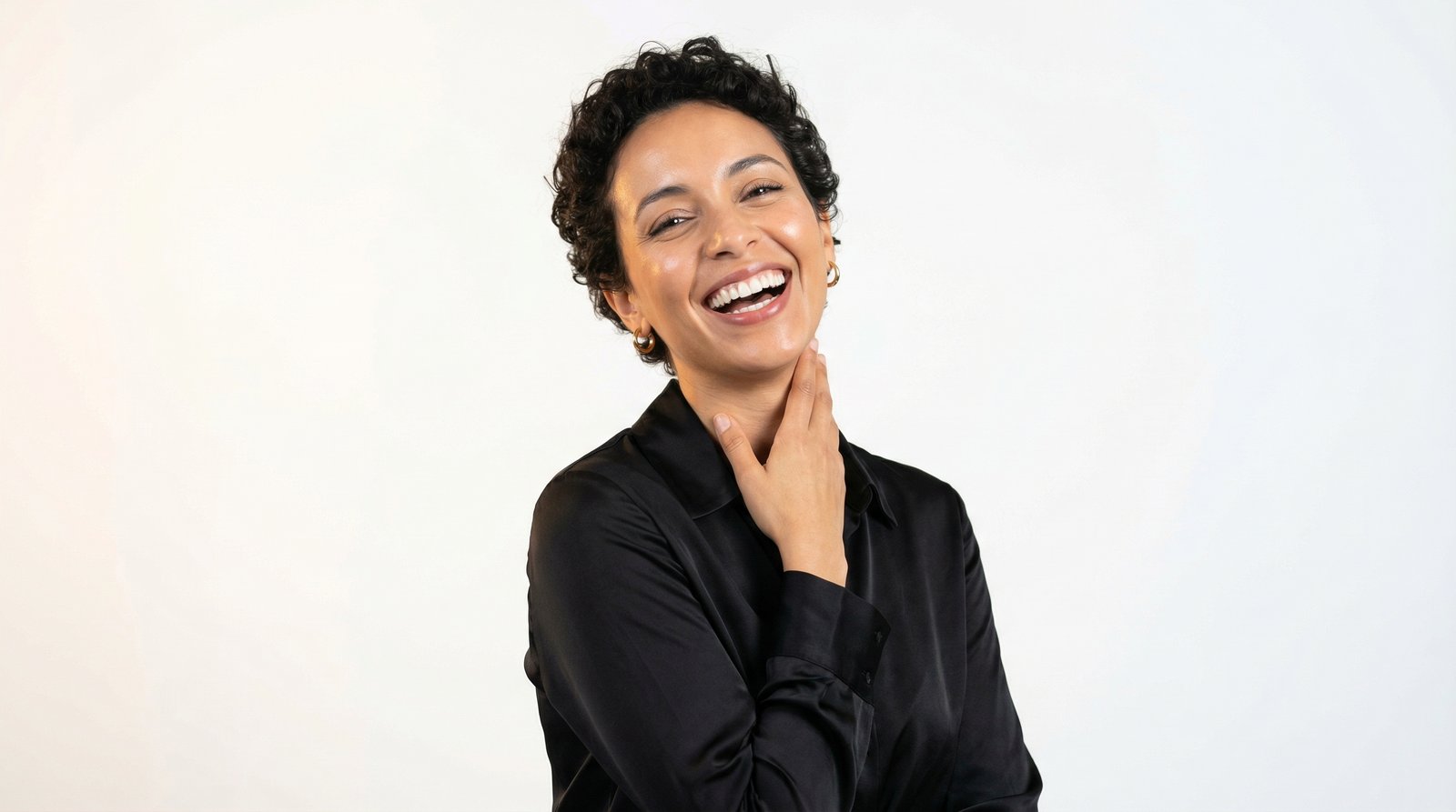 Patiente souriante au Dentiste & Chirurgie Dentaire – Dr Chraibi Abdelmalek – Casablanca, Casablanca